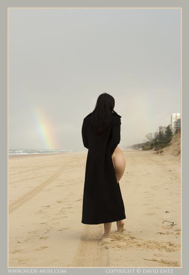 Bib boobed babe showing her body on the beach
