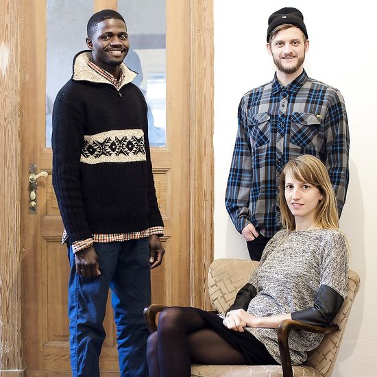 Compilation of refugee cuckold pictures in HQ