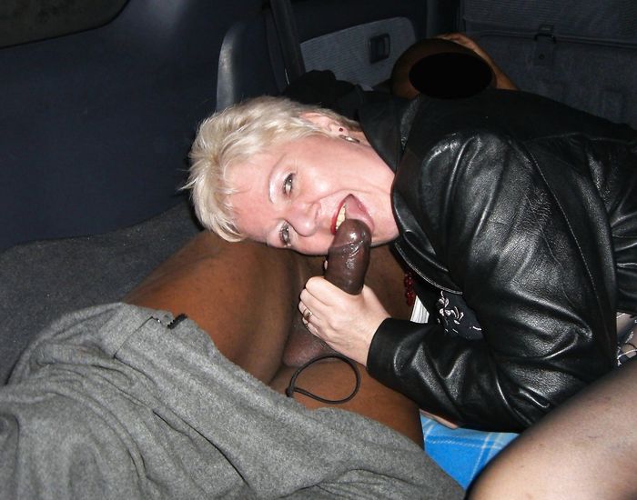 Interracial fucking collection focusing on grannies